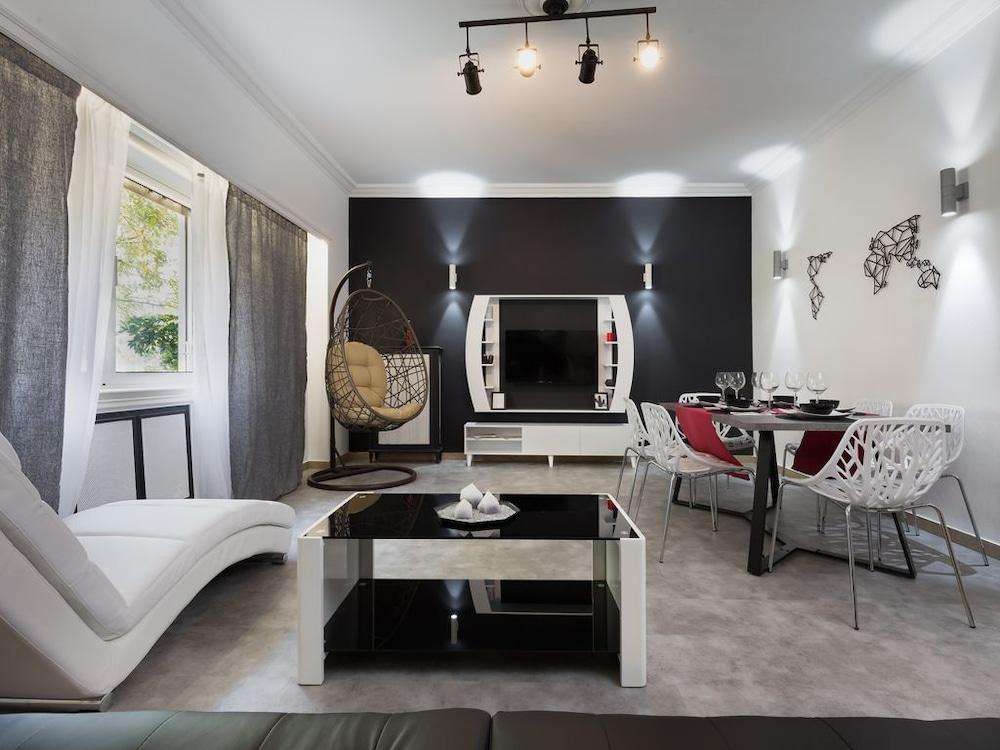 Mj Luxury Suites 아테네 외부 사진
