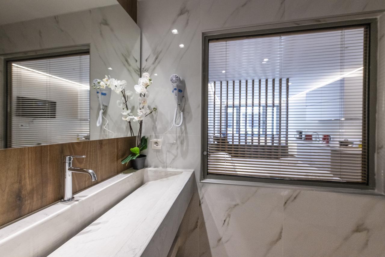 Mj Luxury Suites 아테네 외부 사진